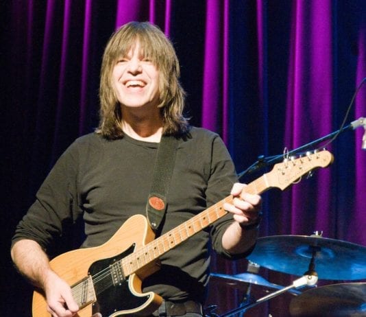 Mike-Stern-no-palco