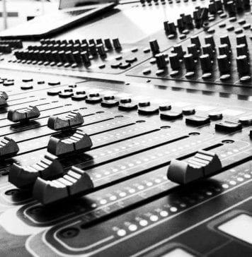 mesa-de-som-para-home-studio